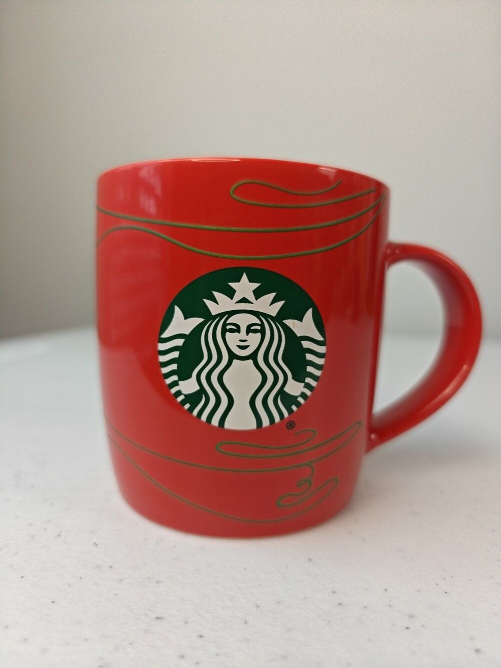 Starbucks 2020 Classic Red Green And Gold Swirl Mermaid Siren Coffee Mug 12 oz